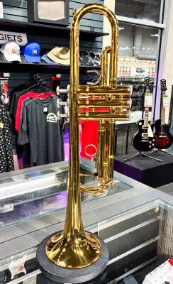 Yamaha Band - YTR-3335 Student Trumpet with Monel Pistons - Lacquered 2
